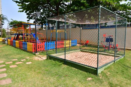 Apartamento à venda com 52m², 2 quartos e 1 vagaÁrea comum - Playground