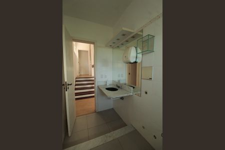 Casa para alugar com 240m², 4 quartos e 3 vagasBanheiro Social