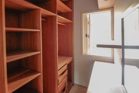 Casa para alugar com 240m², 4 quartos e 3 vagasCloset da suíte