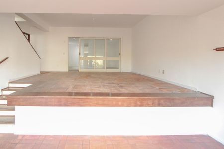 Casa para alugar com 240m², 4 quartos e 3 vagasSala 1