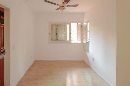 Casa para alugar com 240m², 4 quartos e 3 vagasSuíte