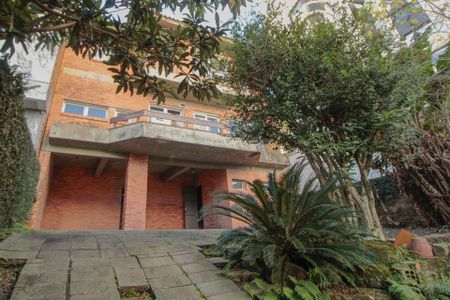 Casa para alugar com 240m², 4 quartos e 3 vagasQuintal