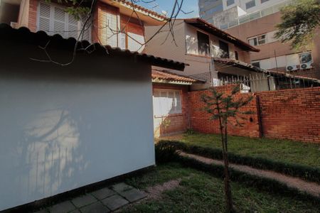 Casa para alugar com 240m², 4 quartos e 3 vagasQuintal
