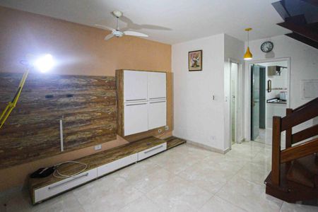 Casa de condomínio à venda com 108m², 3 quartos e 2 vagas Casa de condomínio à venda com 108m², 3 quartos e 2 vagasSala