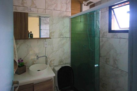 Casa de condomínio à venda com 108m², 3 quartos e 2 vagas Casa de condomínio à venda com 108m², 3 quartos e 2 vagasBanheiro