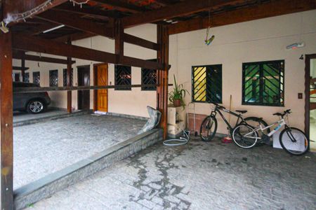 Casa de condomínio à venda com 108m², 3 quartos e 2 vagas Casa de condomínio à venda com 108m², 3 quartos e 2 vagasGaragem