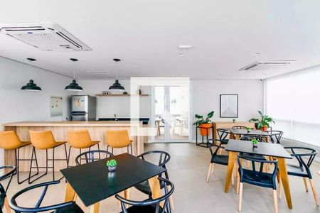 Apartamento à venda com 43m², 2 quartos e sem vagaÁrea comum - Salão de festas