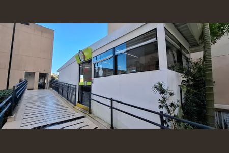 Apartamento para alugar com 45m², 2 quartos e 1 vagaÁrea comum - Mini Mercado