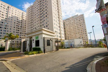 Apartamento para alugar com 45m², 2 quartos e 1 vagaFachada do condomínio