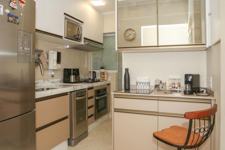 Apartamento à venda com 93m², 2 quartos e 2 vagas Apartamento à venda com 93m², 2 quartos e 2 vagasCozinha
