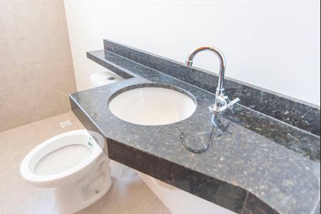 Apartamento à venda com 52m², 2 quartos e 1 vagaBanheiro do Quarto 2