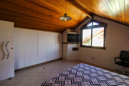 Casa de condomínio à venda com 243m², 4 quartos e 3 vagasQuarto 4