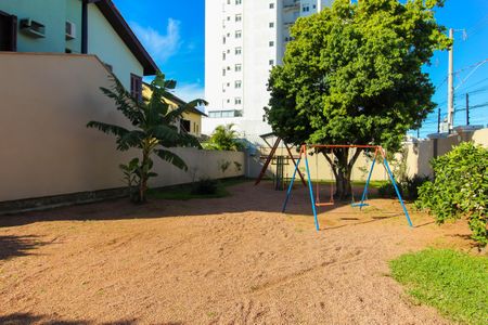 Casa de condomínio à venda com 243m², 4 quartos e 3 vagasÁrea comum - Playground