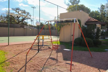 Casa de condomínio à venda com 243m², 4 quartos e 3 vagasÁrea comum - Playground