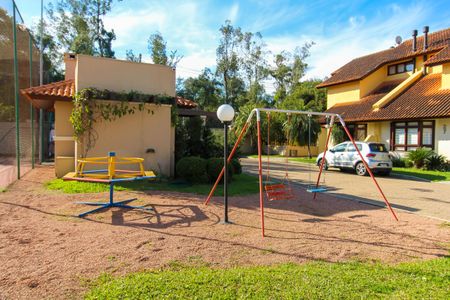 Casa de condomínio à venda com 243m², 4 quartos e 3 vagasÁrea comum - Playground