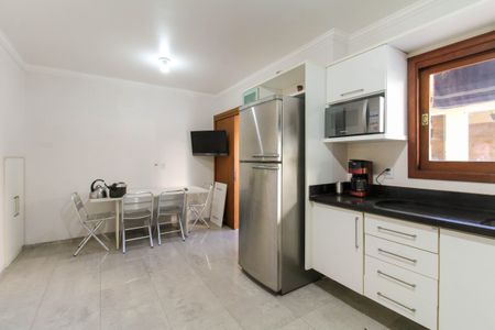 Casa de condomínio à venda com 243m², 4 quartos e 3 vagasCozinha