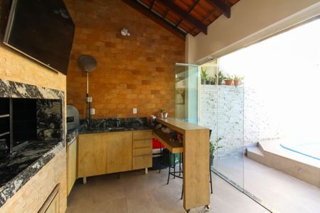 Casa de condomínio à venda com 243m², 4 quartos e 3 vagasÁrea gourmet
