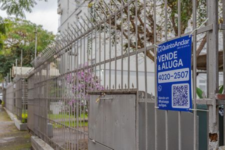 Studio à venda com 50m², 1 quarto e sem vaga Studio à venda com 50m², 1 quarto e sem vagaPlaca