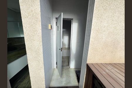 Apartamento para alugar com 240m², 4 quartos e 1 vagaCobertura