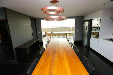 Apartamento para alugar com 240m², 4 quartos e 1 vagaSala