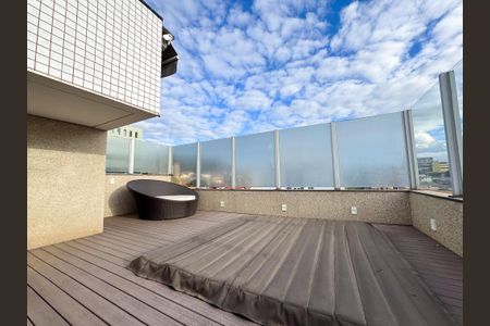 Apartamento para alugar com 240m², 4 quartos e 1 vagaCobertura