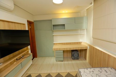 Apartamento para alugar com 240m², 4 quartos e 1 vagaSuite 3