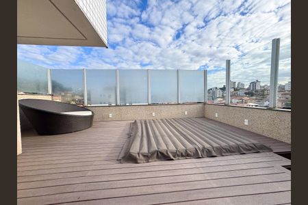 Apartamento para alugar com 240m², 4 quartos e 1 vagaCobertura