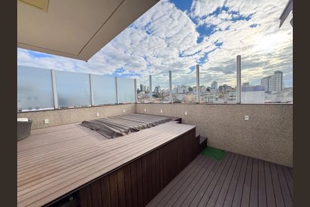 Apartamento para alugar com 240m², 4 quartos e 1 vagaCobertura