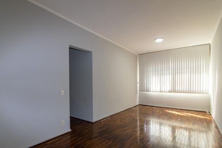 Apartamento à venda com 77m², 3 quartos e 1 vagaSala