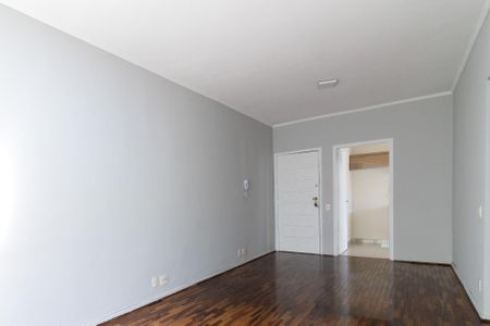 Apartamento à venda com 77m², 3 quartos e 1 vagaSala