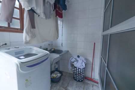 Casa à venda com 321m², 4 quartos e 3 vagasCozinha e Área de Serviço