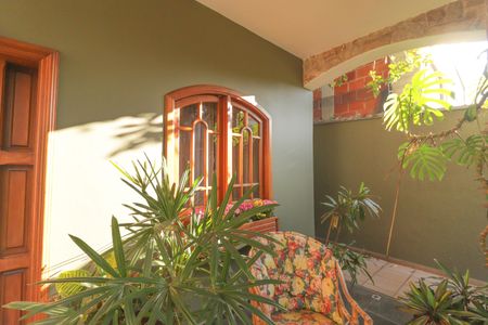 Casa à venda com 321m², 4 quartos e 3 vagasJardim