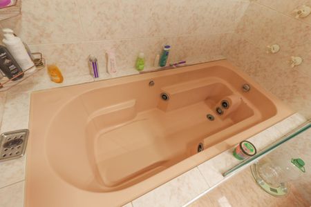 Casa à venda com 321m², 4 quartos e 3 vagasSuíte 2 Banheiro