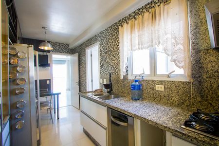 Apartamento para alugar com 136m², 3 quartos e 2 vagasCozinha