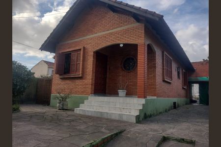 Fachada de casa à venda com 2 quartos, 150m² em Tristeza, Porto Alegre