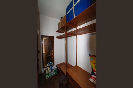 Casa à venda com 695m², 3 quartos e 7 vagas Casa à venda com 695m², 3 quartos e 7 vagasCloset da Suíte 03