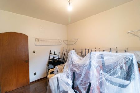 Casa à venda com 695m², 3 quartos e 7 vagas Casa à venda com 695m², 3 quartos e 7 vagasSuíte 01