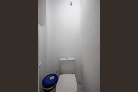 Apartamento para alugar com 68m², 2 quartos e sem vaga Apartamento para alugar com 68m², 2 quartos e sem vagaBanheiro de Serviço