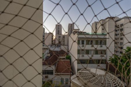 Apartamento para alugar com 68m², 2 quartos e sem vaga Apartamento para alugar com 68m², 2 quartos e sem vagaÁrea de Serviço Vista