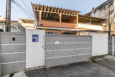 Casa para alugar com 200m², 2 quartos e 1 vagaFachada - Placa
