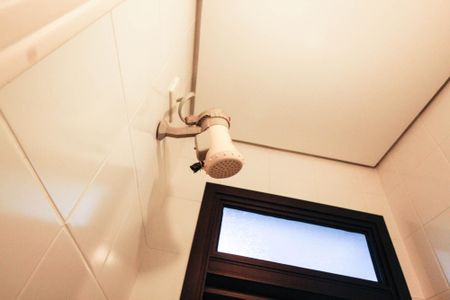 Apartamento à venda com 221m², 4 quartos e 4 vagas Apartamento à venda com 221m², 4 quartos e 4 vagasBanheiro de Serviço