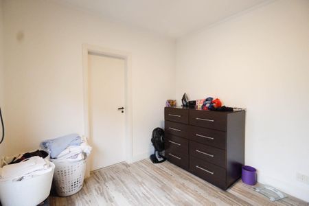 Apartamento à venda com 221m², 4 quartos e 4 vagas Apartamento à venda com 221m², 4 quartos e 4 vagasQuarto 2