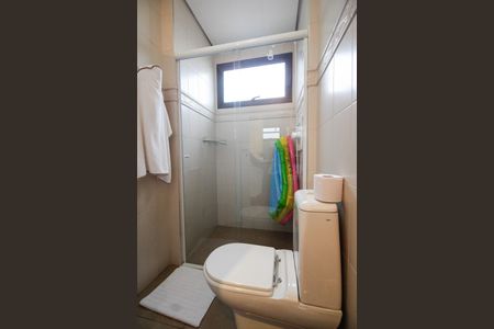 Apartamento à venda com 221m², 4 quartos e 4 vagas Apartamento à venda com 221m², 4 quartos e 4 vagasBanheiro Social