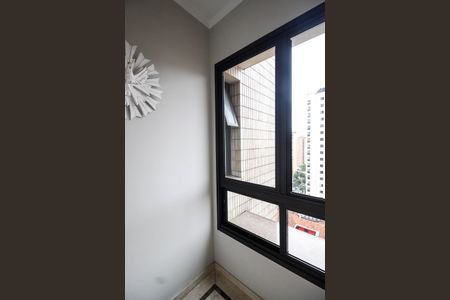 Apartamento à venda com 221m², 4 quartos e 4 vagas Apartamento à venda com 221m², 4 quartos e 4 vagasHall social