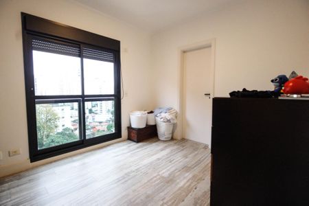 Apartamento à venda com 221m², 4 quartos e 4 vagas Apartamento à venda com 221m², 4 quartos e 4 vagasQuarto 2