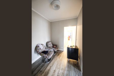 Apartamento à venda com 221m², 4 quartos e 4 vagas Apartamento à venda com 221m², 4 quartos e 4 vagasHall