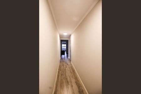 Apartamento à venda com 221m², 4 quartos e 4 vagas Apartamento à venda com 221m², 4 quartos e 4 vagasCorredor