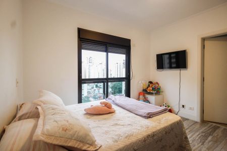 Apartamento à venda com 221m², 4 quartos e 4 vagas Apartamento à venda com 221m², 4 quartos e 4 vagasQuarto 3