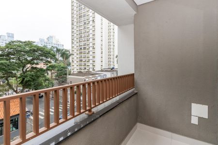 Studio para alugar com 27m², 1 quarto e sem vaga Studio para alugar com 27m², 1 quarto e sem vagaVaranda