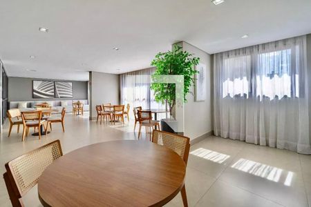 Apartamento para alugar com 29m², 1 quarto e sem vagaÁrea comum - Salão de festas